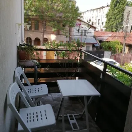 38 Silviu Apartment