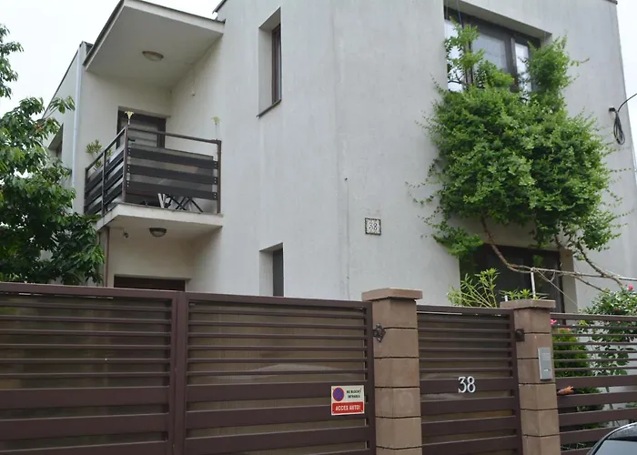 Apartment 38 Silviu Bukarest